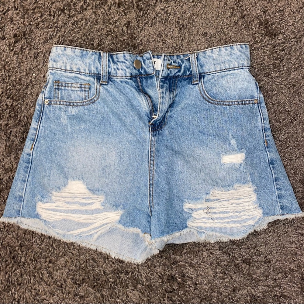 BRAND NEW NEVER WORN Tiger Mist Shorts.